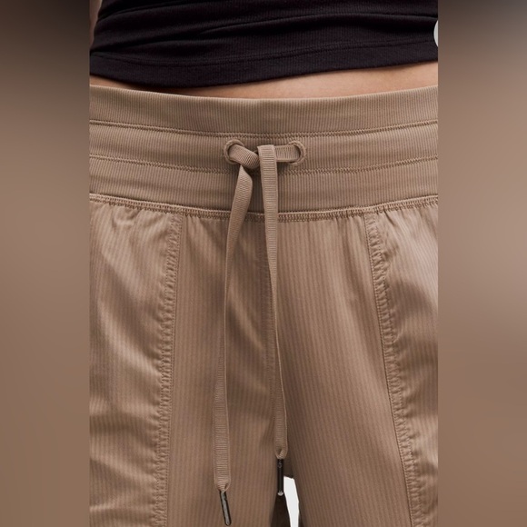 Lululemon Dance Studio Mid-Rise Jogger 7/8 Length - Picture 3 of 8